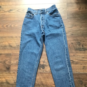 Vintage 90s Straight Levi's 901 Stoned Washed Blue Denim Jeans , Size Waist 29 Length: 30.