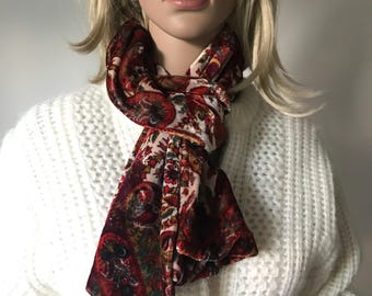 Vintage Paisley Scarf: Viscose Silk Blend