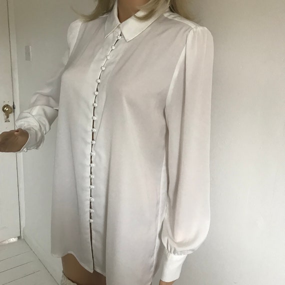 Ladies White Semi Sheer Long Sleeved button up Bl… - image 5