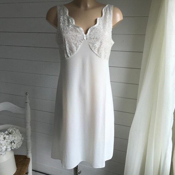 MICHAEL White Size 36 Chiffon Nightgown with Orange Trim Vintage Lingerie 1960s ST
