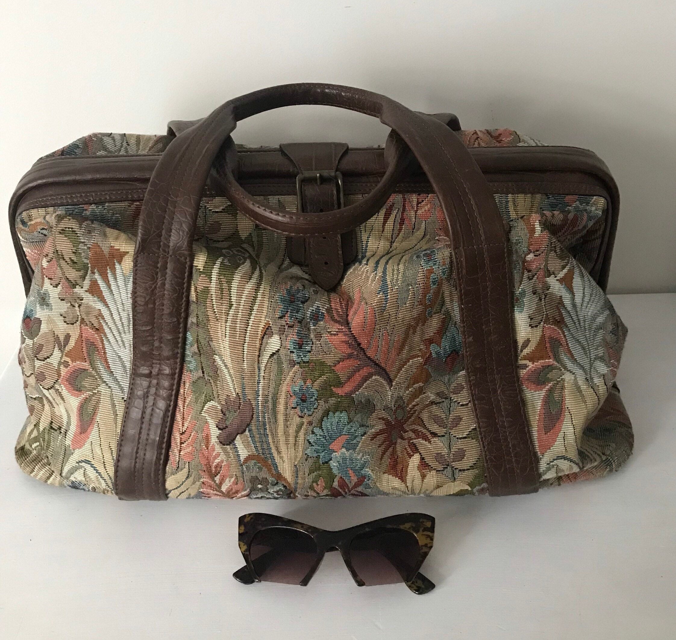 Vintage FRENCH Luggage Paradise Floral Tapestry Cosmetic Train Case Purse  Bag