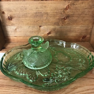 Bandeja de toucador e castiçal verde Art Déco vintage.