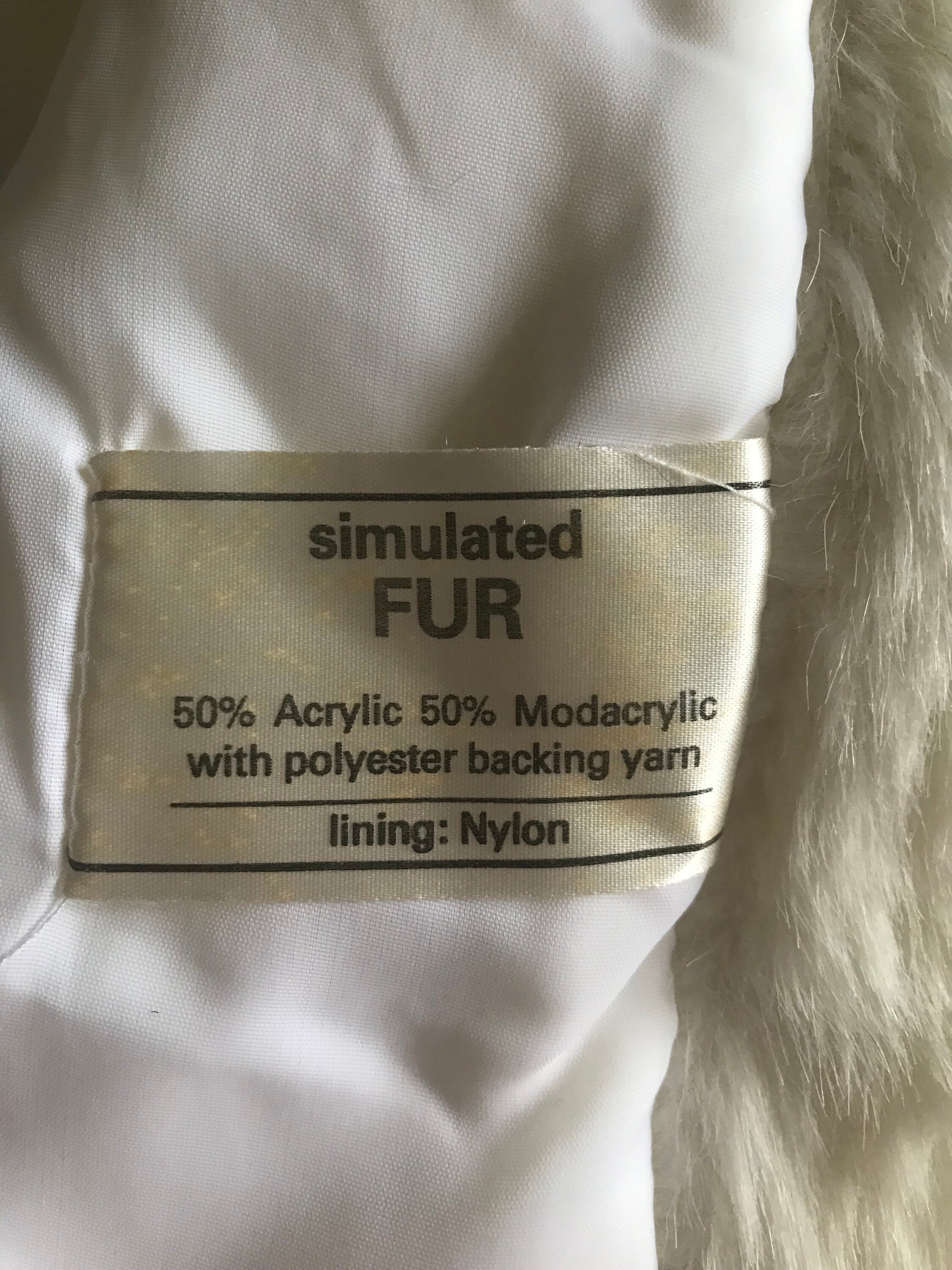 1970s White Faux Fur Coat | XS/S