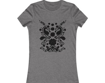 Boho Clothes Style Paisley Floral Print Top, Women's Favorite Slim Fit Tee, Bohemian Look T-shirt Birthday Gifts for Her, Cute Women's Tops