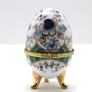 Beautiful Porcelain Footed Egg Hinged Trinket Jewelry Box, Multicolored Flowers with Gold Gilt, Vintage
