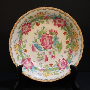 Royal Doulton Floral Rim Soup Bowl "Scalloped E2924" Pattern, C 1901-1922 Antique