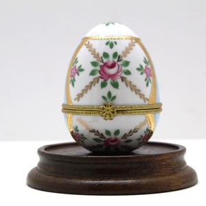 Royal Danube 1886 Porcelain Egg Hinged Trinket Jewelry Box, Pink Flowers and Gold Gilt, Vintage