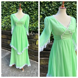 1970s Printed Angel Sleeve Floral Print Cotton Dress