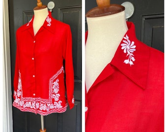 1970s red embroidered tunic blouse, 70s vintage white flower peasant prairie button-up, burgundy hippie cottage core boho shirt, size S/M