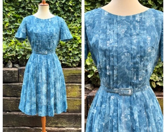 1960s blue floral day dress, 60s teal flower semi-sheer pin tuck midi dress, 1950s 50s belted short sleeve pleated skirt sundress, size S