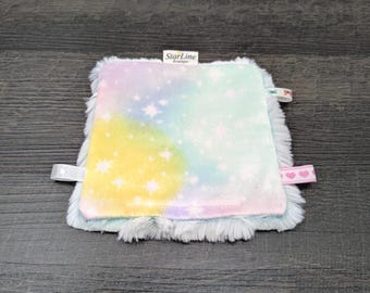 Cuadrado arrugado de suave tejido minky y piel sintética, generador de sonidos sensoriales para bebés, regalo para baby shower, cuadrado sensorial para bebés, ideal para la parte superior del regalo.