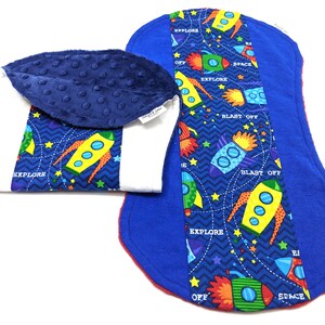 Space Burp Cloth Set Boy, Rocket Ship Nursery, Rocket Nursery Gift, Rocket Baby Gift, Outer Space Baby Shower Gift, Rocket Baby Shower Gift