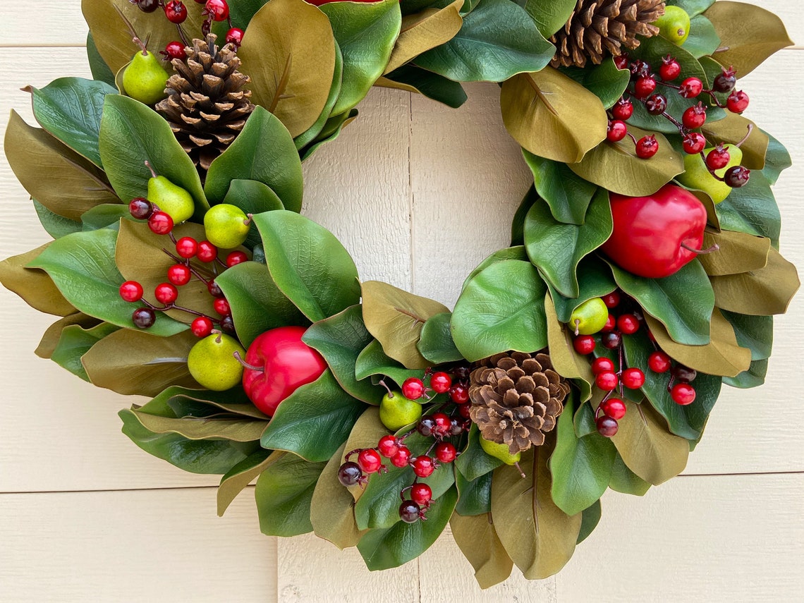 Winter Magnolia Wreath Williamsburg Wreath Christmas Etsy