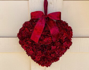 Valentine Wreath, Heart Wreath, Valentine's Day Wreath, Valentine Wreath for Front Door, Valentine gift, Red Heart Wreath, Hydrangea Wreath