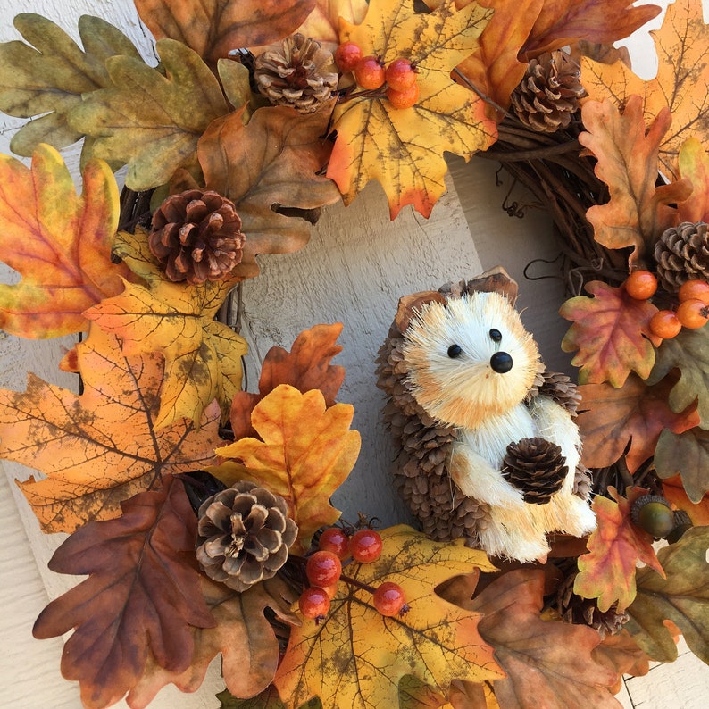 Hedgehog Wreath,Owl Wreath,Fox Wreath,Squirrel Wreath,Fall Wreath,Fall Wreath for Front Door,Fall Leaves,Fall Animal Wreath,Fall Wall Decor