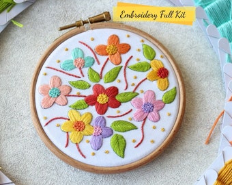 Floral Embroidery Kit- Hand Embroidery Kit- Flower Embroidery Kit- Embroidery Kit Beginner- Spring Embroidery Kit- Embroidery Kit Flowers