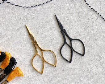 Devon Scissors- Embroidery Scissors- Kelmscott Devon Scissors- Kelmscott Designs Scissors- Gold Scissors- Black Scissors- Antique Scissors