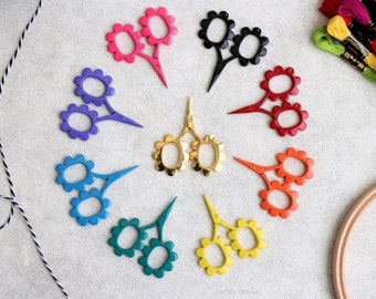 Flower Power Scissors- Embroidery Scissors- Kelmscott Scissors- Kelmscott Designs Scissors- Flower Scissors- Miniature Scissor- Flower Lover
