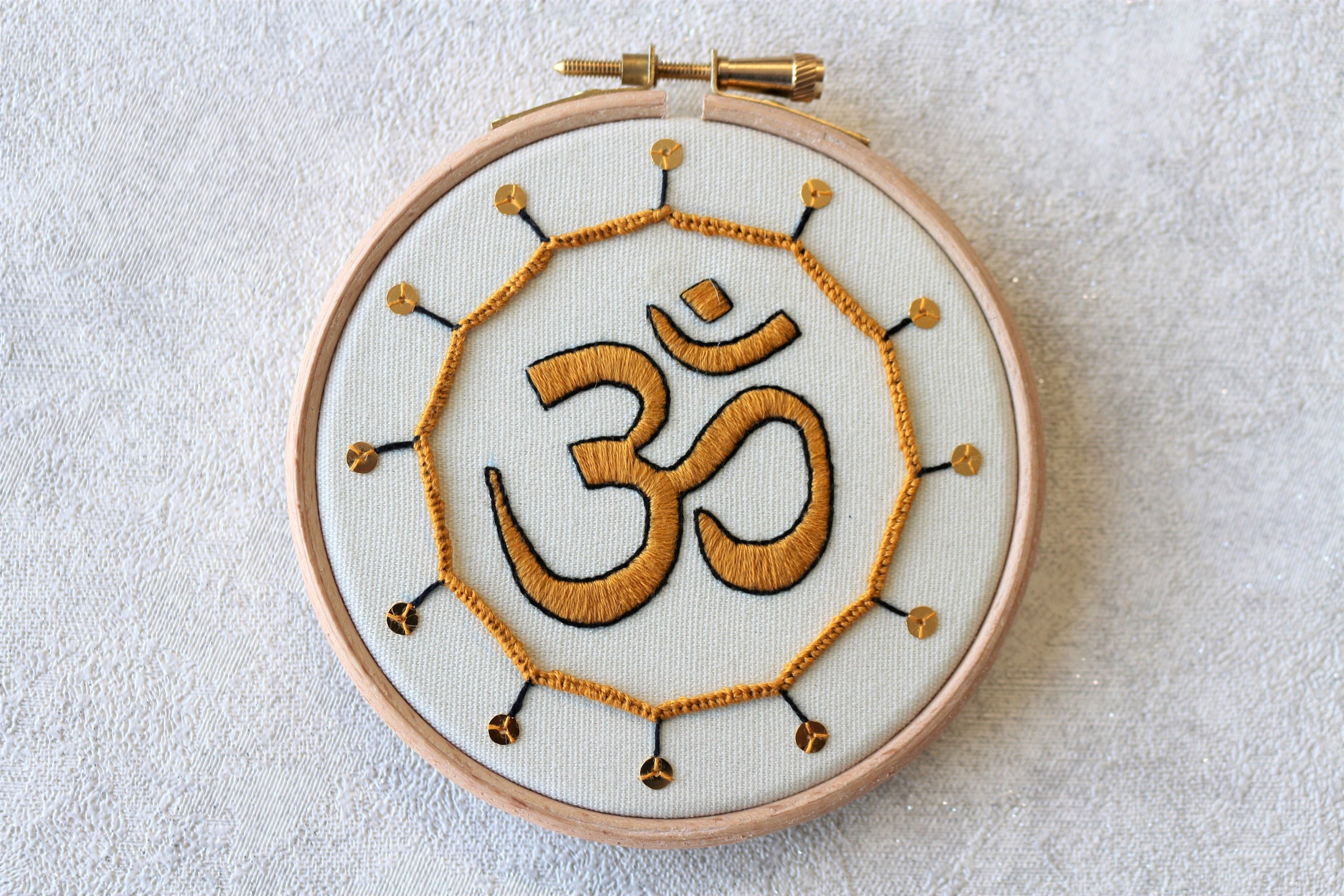 Om Wall Art Om Symbol Hand Embroidery Yoga Gifts Om Decor Etsy