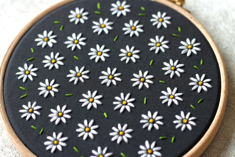 Daisy Embroidery Kit Embroidery Kit Beginner Embroidery Kit Etsy UK