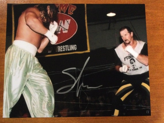 TERRY FUNK WWE WWF AUTOGRAPHED 8X10 COLOR PHOTO 