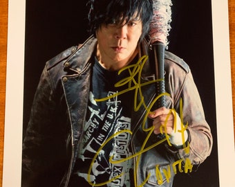 ATSUSHI ONITA fmw japan japanese wrestling hardcore legend autographed signed 8x10 photo ecw czw njpw