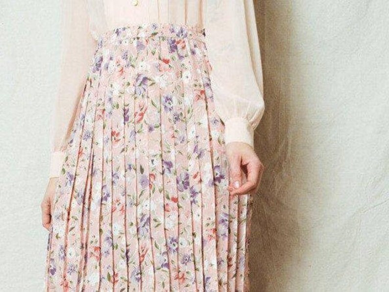 Vintage Light Pink Floral Pleated Skirt Elastic Waist, Flowy Shape Alfred Dunner Size Fits M/L, Timeless Elegance Boho, Cottage Core image 5