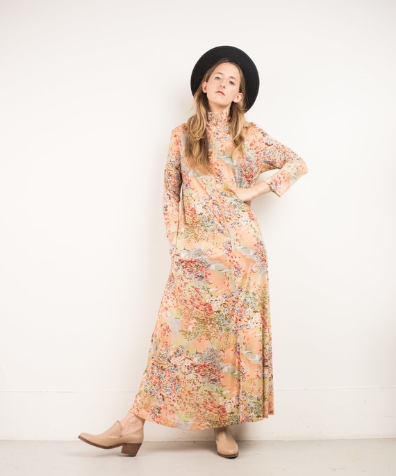 VINTAGE PASTEL COLOR Asian Inspired Floral Maxi Dr