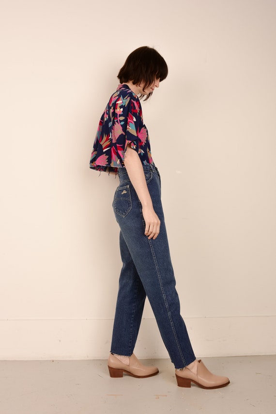 Vintage 'Chic' Blue Denim Cropped Jeans - Made in… - image 2