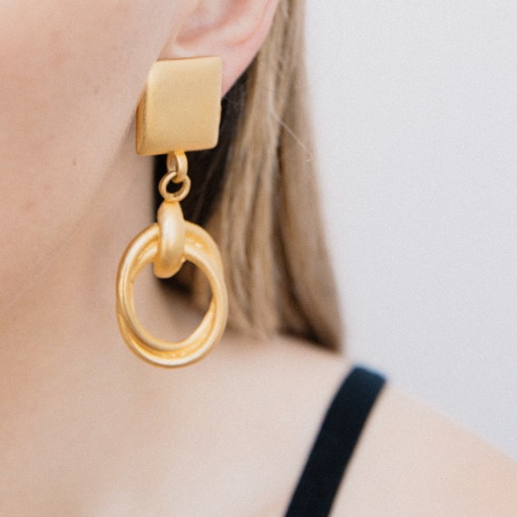 VINTAGE GOLD LARGE Dangle Statement Clip-On Earrin