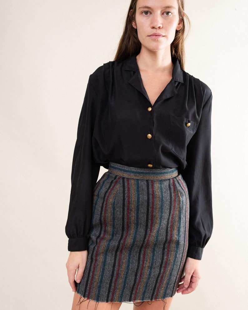 Amazing Vintage Tweed Striped Cropped Mini Skirt Button & Zipper Closure, Raw Hem Cristina's Grey/Green/Yellow/Black Striped, Fits XS image 7