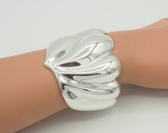 Vintage TAXCO Mexico sterling silver Modernist Puffy cuff, Retro Wide Polished asymmetric 925 silver bracelet signed MHP