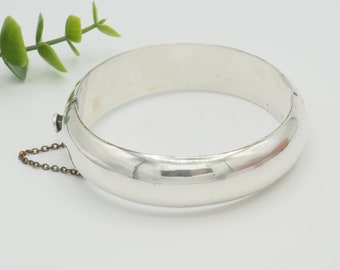 Vintage Modernist Sterling Silver Bangle Bracelet: Chunky Mexico Silver