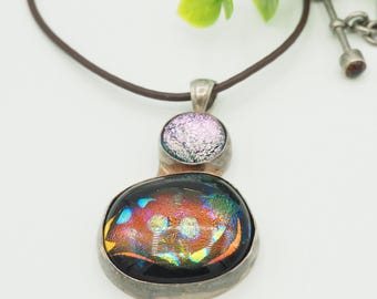 Vintage Artisan Sterling Silber Dichroic Glas Lederakkord Moderne Anhänger Halskette