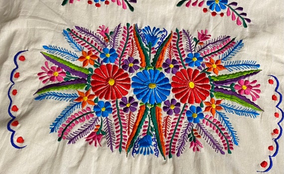 Vintage Embroidered Mexican Linen Dress Flower Ra… - image 4