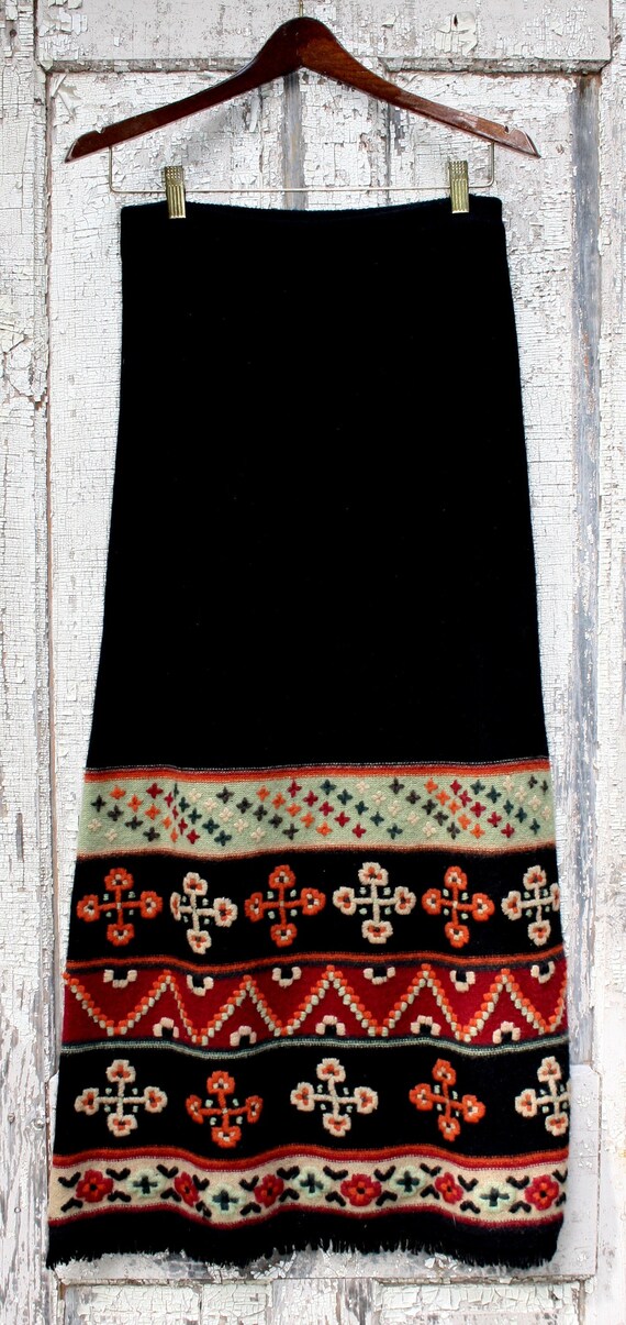 embroidered sweater skirt