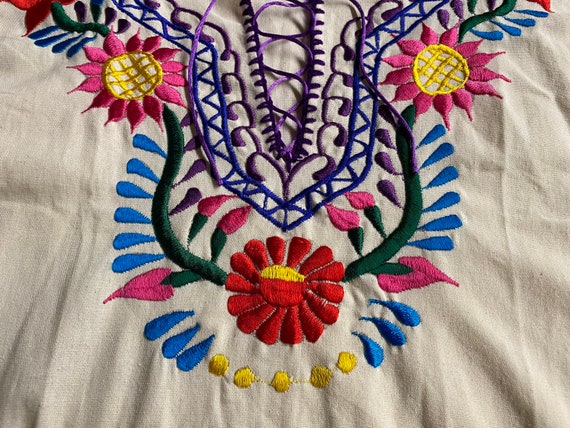 Vintage Embroidered Mexican Linen Dress Flower Ra… - image 3