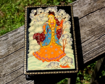 ロシアのパレフ漆器箱「スネグーラチカ」ロシアの雪娘、手描き