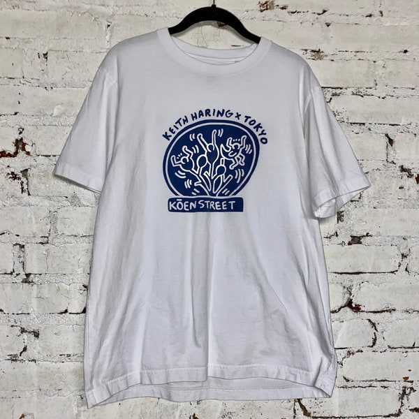 Uniqlo x Keith Haring Tokyo Shirt Koen Street Vintage Collectible Japan Tshirt White Tee Size Medium Official Merch Illustration