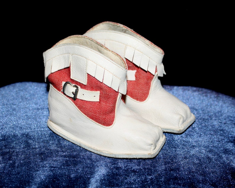 red cowgirl booties