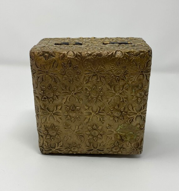 Vintage Brass Jewelry Box / Floral Brass Box/ Ham… - image 5