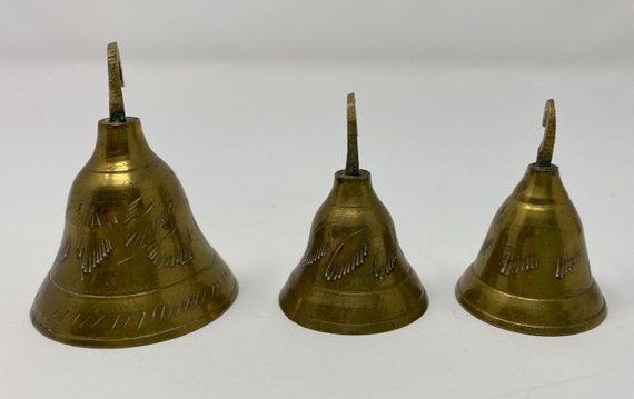 Vintage Brass Bell Tree Gold Brass Bells Ceremonial Tones Etched Brass  Bohemian Decor Hare Krishna Handmade in India -  Canada