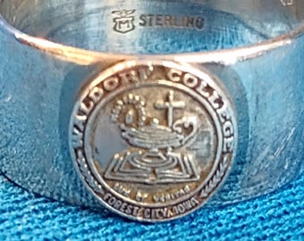 Waldorf College Forest City Iowa Ring Sterling Size 7.5