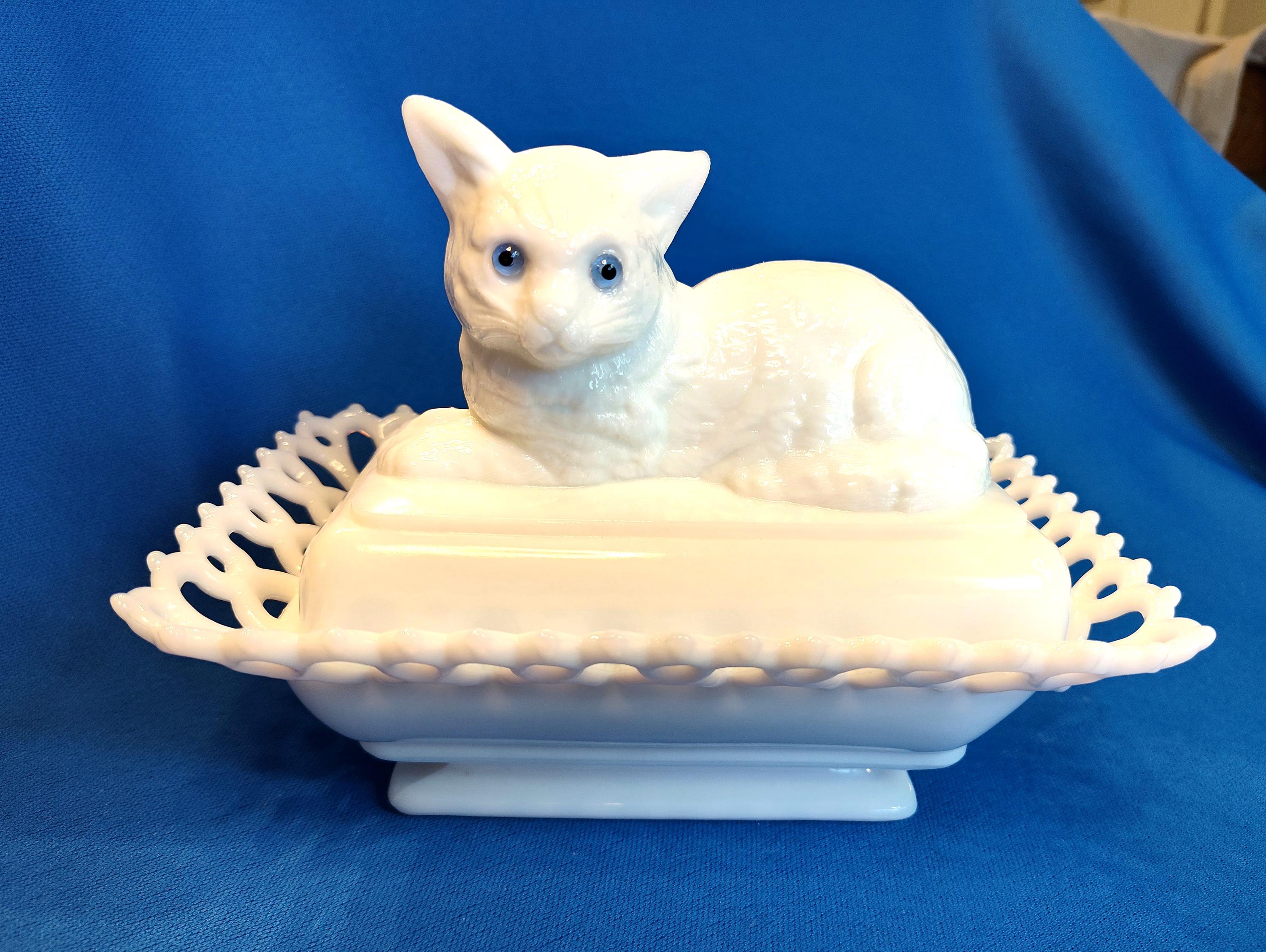 Vintage Glass Cat on Nest - Etsy