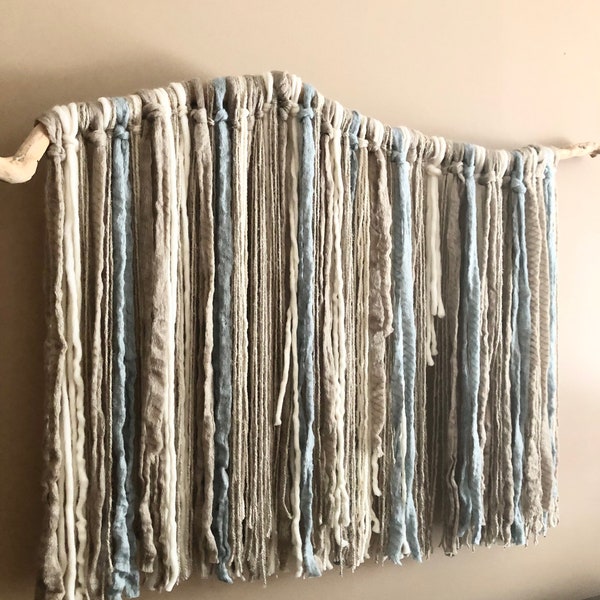 Coastal Wall Hanging / Sea Blue Boho Yarn Wall Hanging / Aqua Blue Coastal Macrame Wall Decor / Beachy Decor / Lakehouse/Driftwood