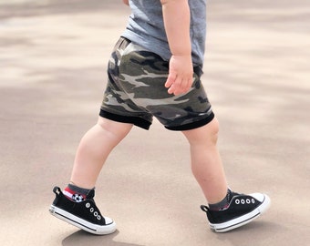 Camo Shorts, Camo Shorties, Camo Bummies, Boy Shorts, Toddler Shorts, Toddler Shorties, Camo Baby Outfit, Camo Baby Shower, Camo Baby Shorts