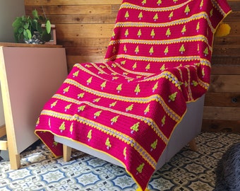 Granny Spruce Blanket Christmas crochet pattern