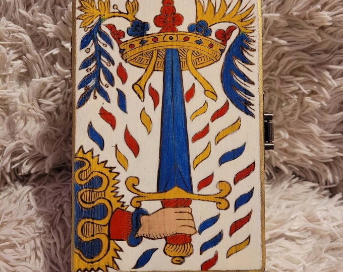 Tarot Card Box, Knotty Box No. 314, "As d'Épées"