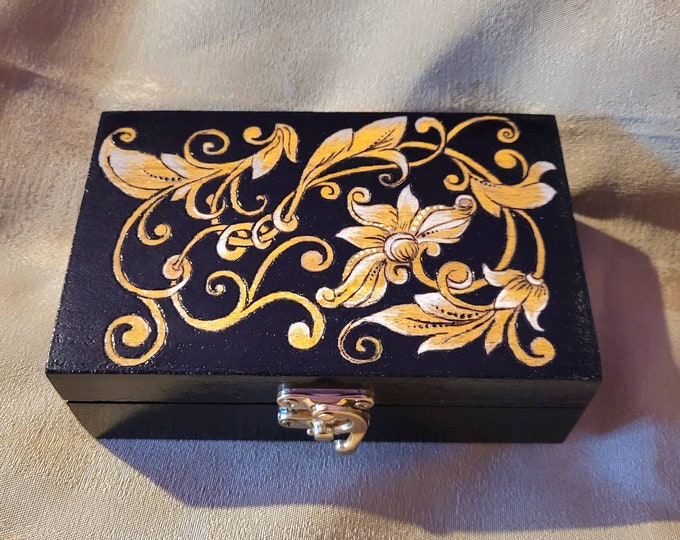 Tarot Card/ Trinket Box - "Swiftly," Knotty Box No. 329