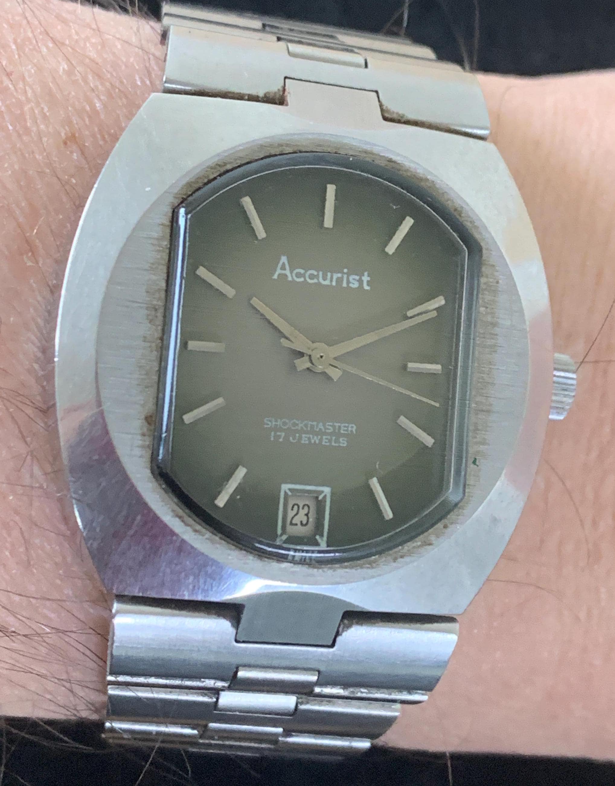 Unusual Gents Accurist Shockmaster Wristwatch With Date at the